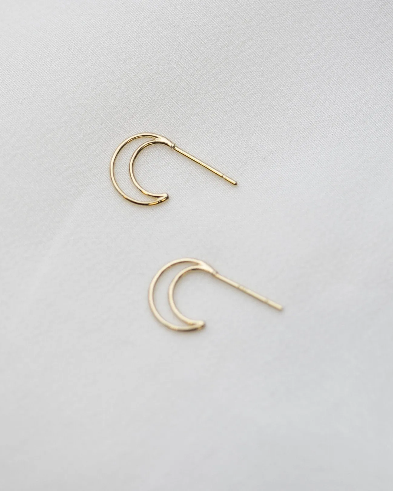 14k Crescent Moon Earrings