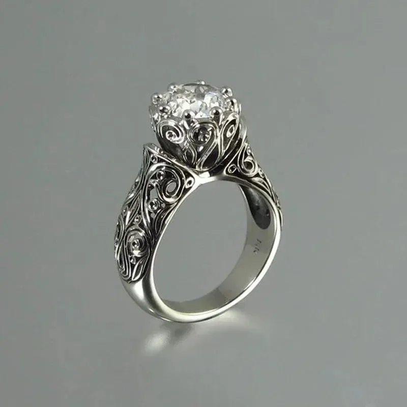 Elegant Kiwidress King Ring