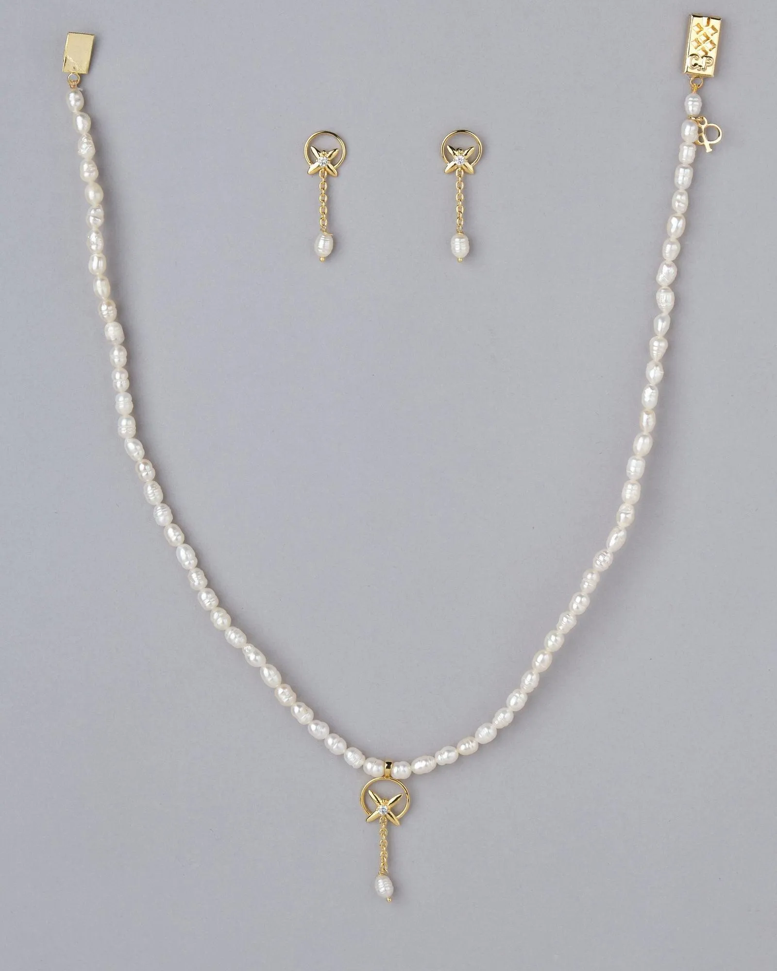 Elegant Pearl Necklace Set