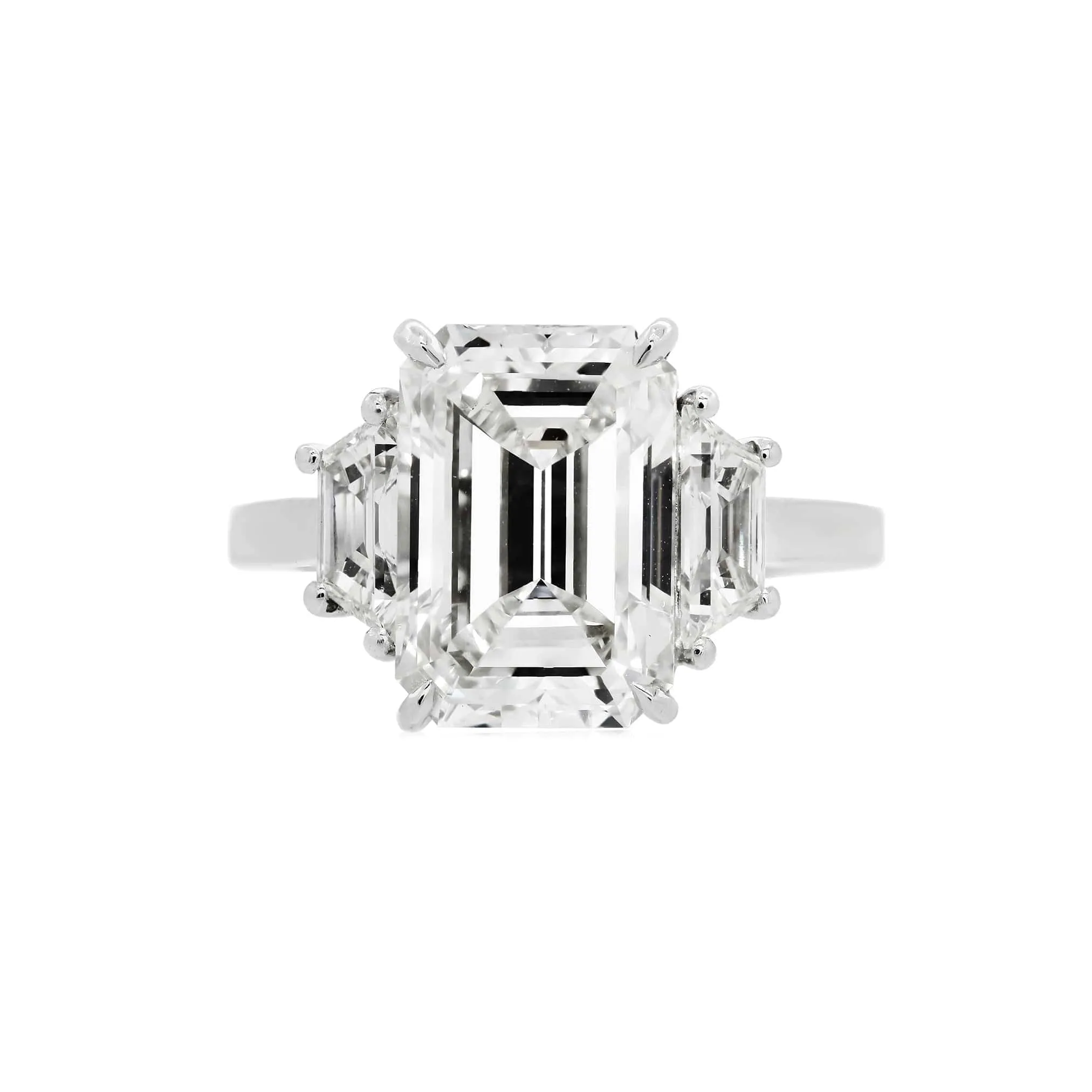 Emerald Cut Diamond Engagement Rings