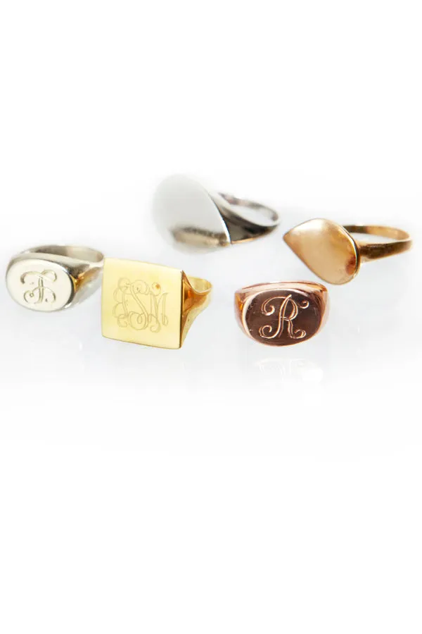 Monogram Small Circle Signet Ring