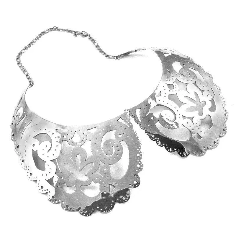 Silver Lace Patern Necklace