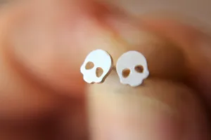 Tiny Skull Earrings, Skull Earrings, Tiny Skull Jewelry, Skull Jewelry, Skeleton Jewelry, Halloween, Skeleton Studs, Tiny Skull Stud Earring